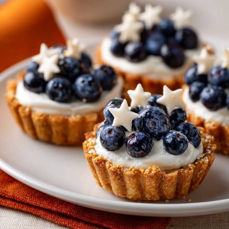 Edle Blaubeer-Cremetörtchen: Knusprig-cremiger Genuss ohne Matschboden