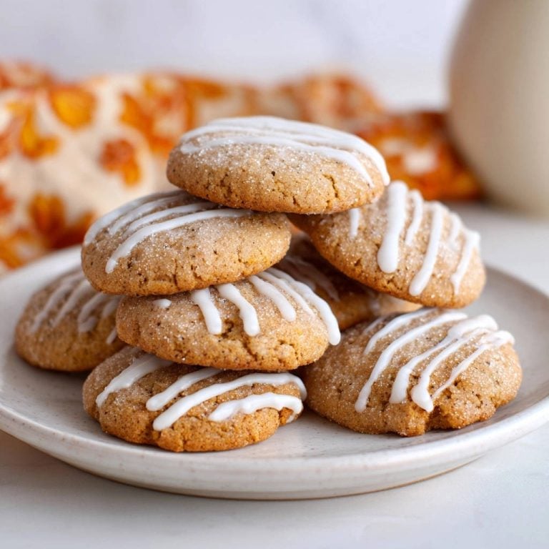 Winterliche Gewürzkekse mit Zuckerguss: Nie wieder trockene Kekse!