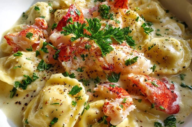 Hummer Ravioli in cremiger Petersiliensoße