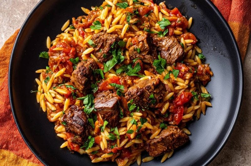 Zarter Rindertopf mit Orzo