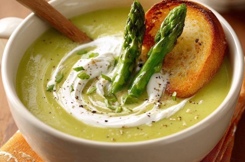Samtige Spargelcremesuppe