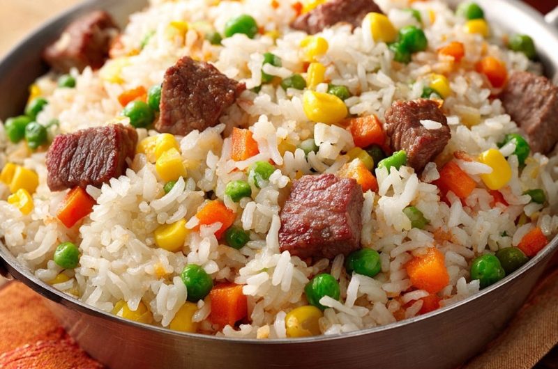 Rindfleisch-Reis-Pfanne mit Gemüse
