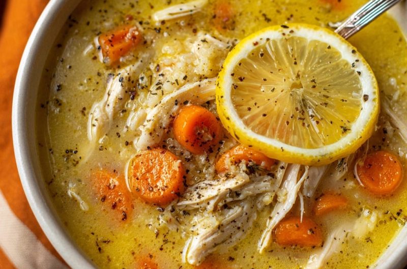 Zitronen-Hähnchensuppe