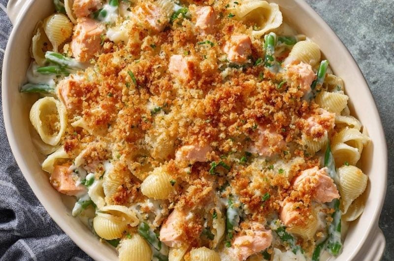 Cremiger Lachs-Conchiglie-Auflauf mit grünen Bohnen (Endlich knuspriges Topping!)