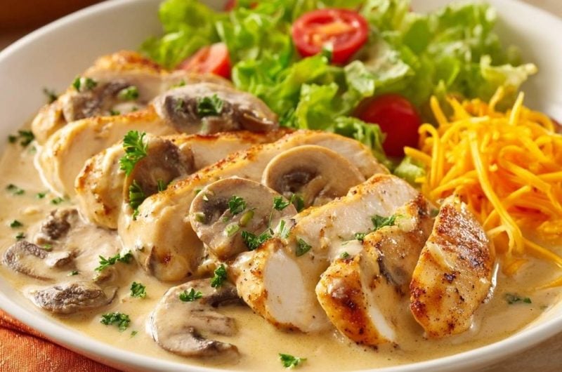 Saftiges Hähnchen in Pilzrahmsauce