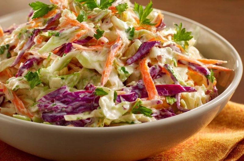 Cremiger Coleslaw (Keine wässrige Sauce mehr!)