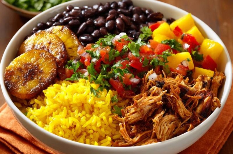 Tropische Pulled-Hähnchen-Bowl (Nie wieder trockenes Hähnchen!)