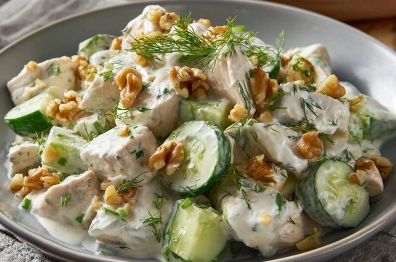 Cremiger Hähnchen-Gurken-Salat