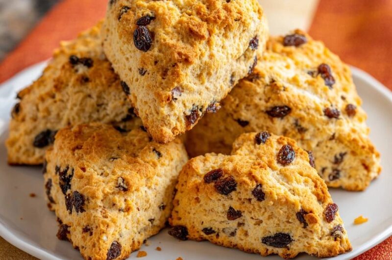 Klassische Rosinen-Scones