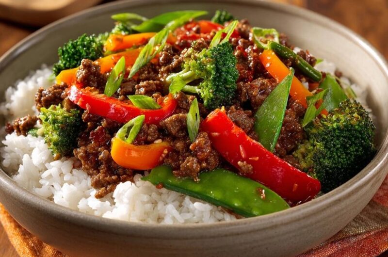 Rindfleisch-Gemüse-Pfanne mit Reis