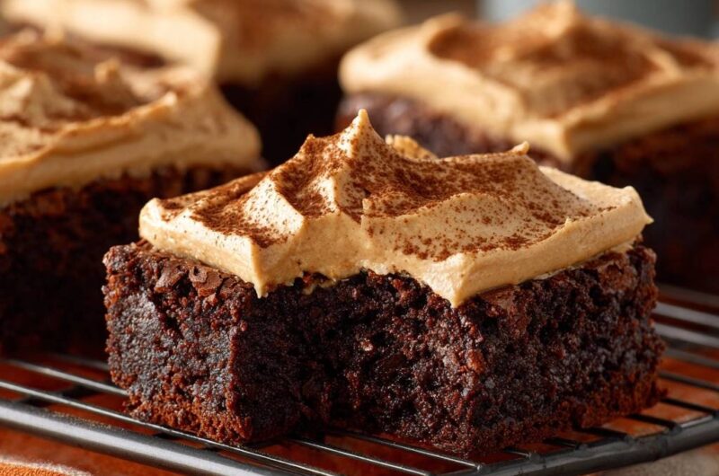 Saftige Schokoladen-Brownies mit Erdnussbutter-Frosting